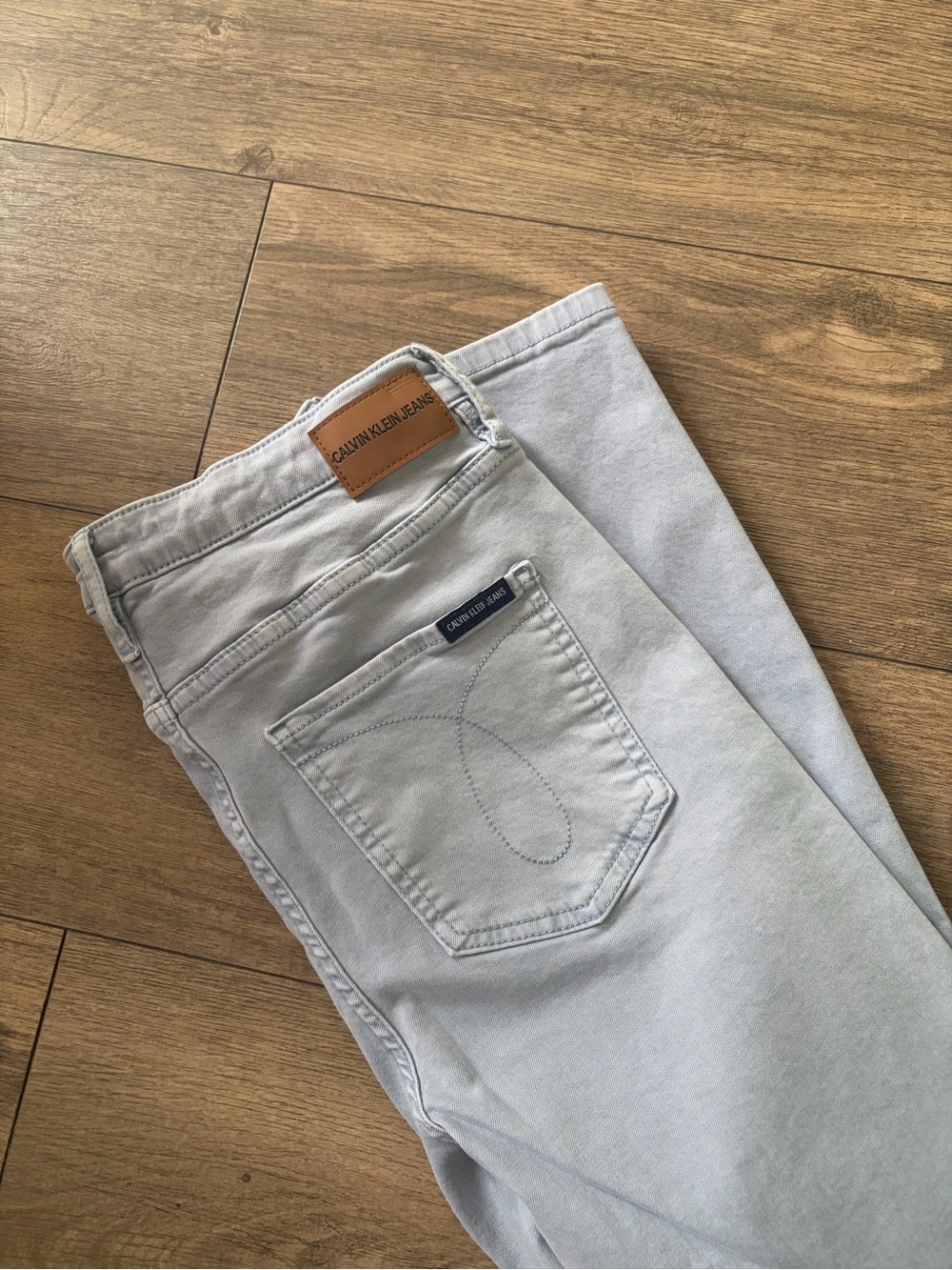 Calvin Klein Jeans Light HeatherGray Skinny Jeans